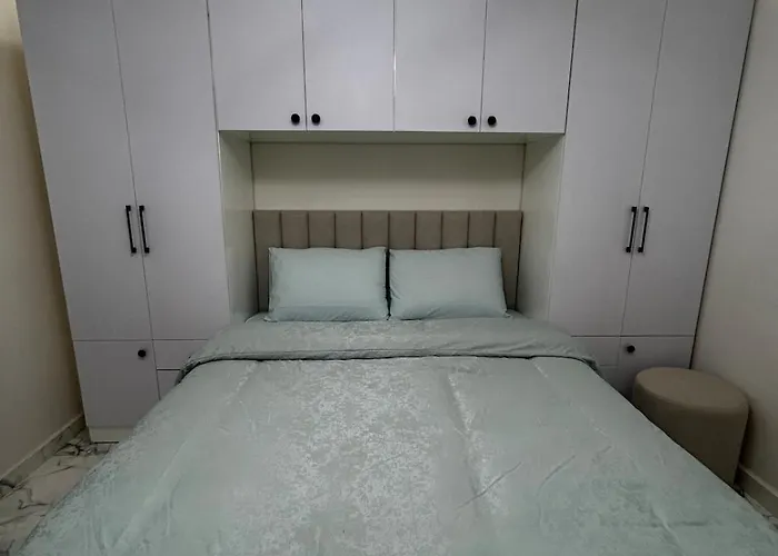 Hub Two Bedroom Luxury *